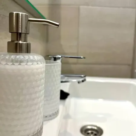 New! - Patios De La Ribera Apartment