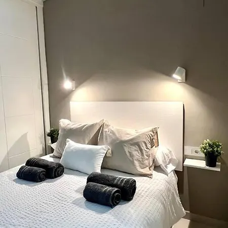 New! - Patios De La Ribera Апартаменти