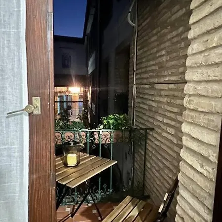 New! - Patios De La Ribera * 코르도바